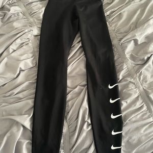 Women’s Nike leggings
